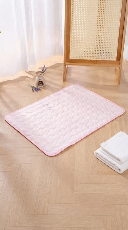 Breathable & Washable Cooling Pet Mat for Dogs and Cats - Ideal for Beds, Sofas, and Cars